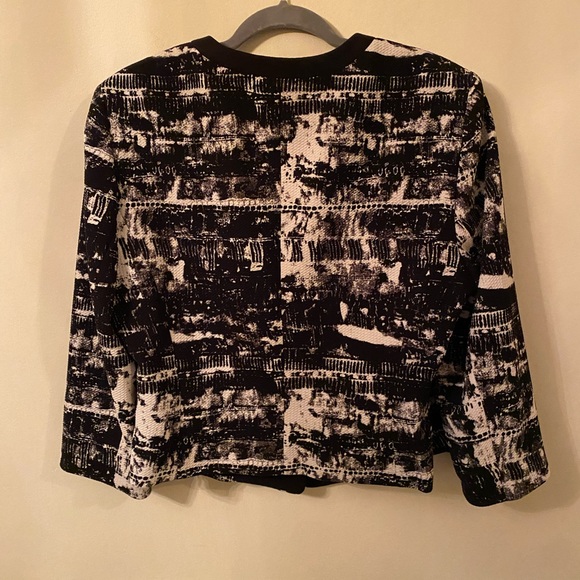 Nine West Women’s Black/White Short Jacket -Open Front -Sz 14 -fully lined - Picture 6 of 13